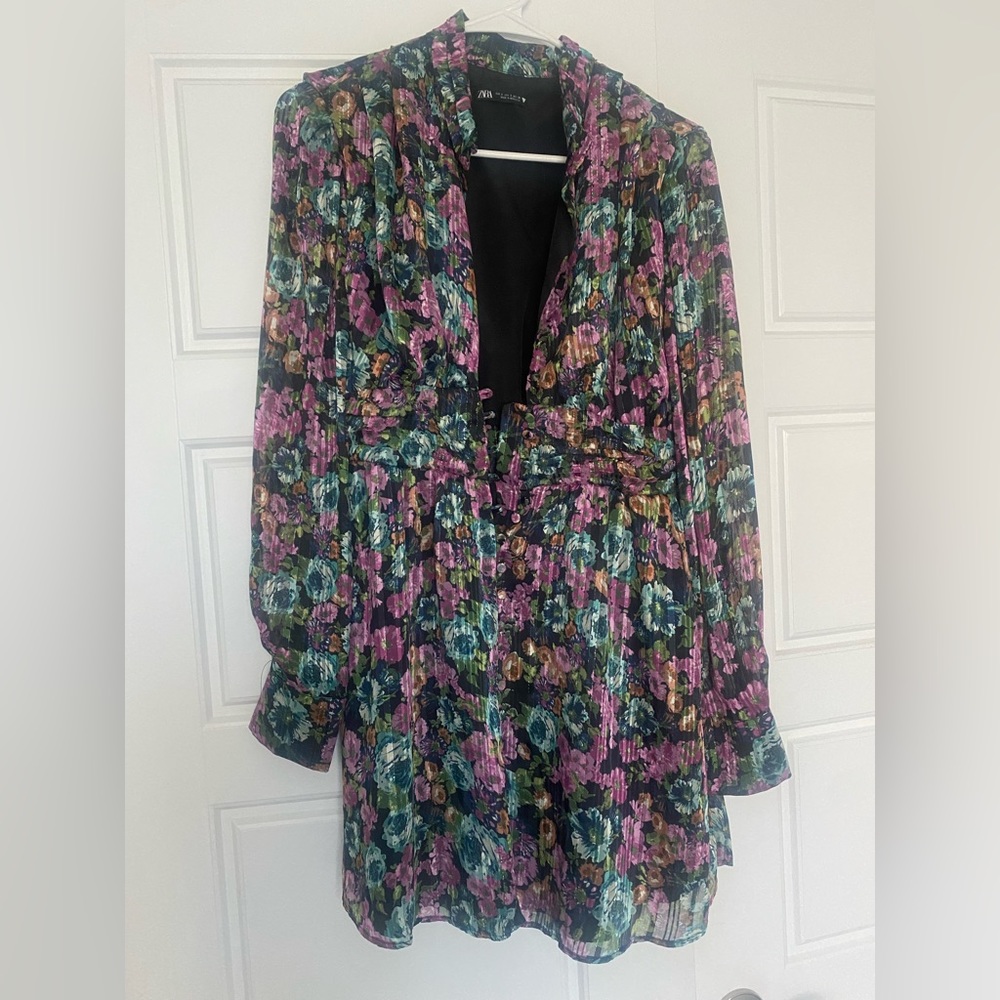 Zara floral long sleeve dress S worn a few times button details